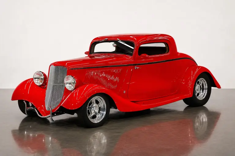 1933 Ford Custom
